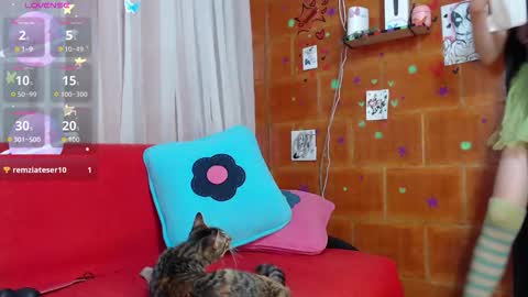 Snapshot of piink_sky chatting on 11-04-25, 08:30 Sky online show from 11-04-25, 08:30