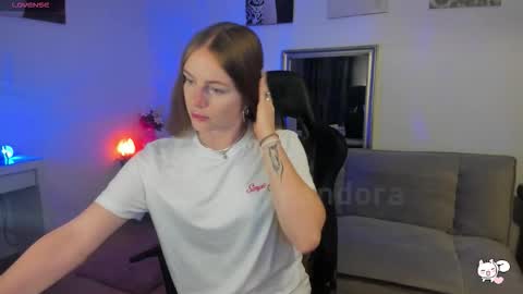 PiinkPandora online show from 10-10-25, 09:36