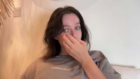 Snapshot of pileacadieri__ chatting on 12-25-24, 05:26 Trisha     online show from 12-25-24, 05:26