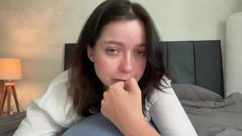 Snapshot of pileacadieri__ chatting on 01-25-25, 05:29 Trisha     online show from 01-25-25, 05:29