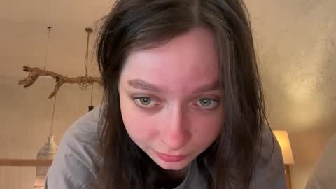 Snapshot of pileacadieri__ chatting on 02-18-25, 11:33 Trisha     online show from 02-18-25, 11:33