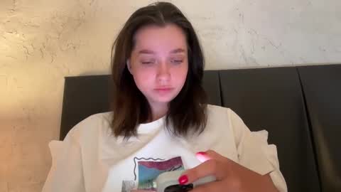 Snapshot of pileacadieri__ chatting on 03-05-25, 11:06 Trisha     online show from 03-05-25, 11:06