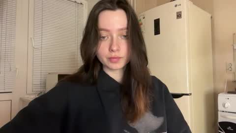 Snapshot of pileacadieri__ chatting on 09-22-25, 03:03 Trisha     online show from 09-22-25, 03:03