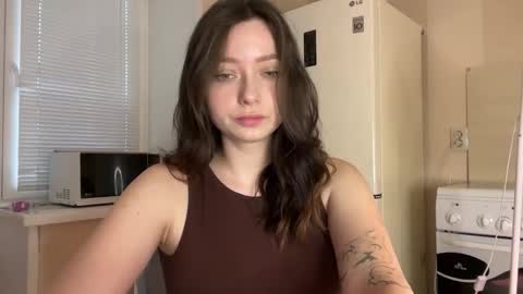 Snapshot of pileacadieri__ chatting on 09-24-25, 11:02 Trisha     online show from 09-24-25, 11:02