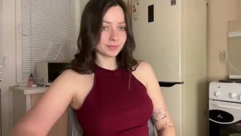 Snapshot of pileacadieri__ chatting on 10-21-25, 06:08 Trisha     online show from 10-21-25, 06:08