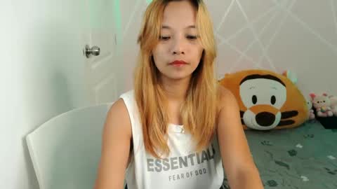 Snapshot of pinay_beauty14 chatting on 12-12-24, 12:16 pinay beauty14 online show from 12-12-24, 12:16
