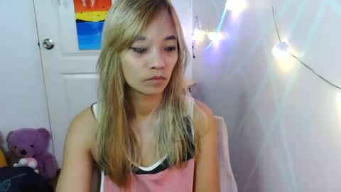 Snapshot of pinay_beauty14 chatting on 02-13-25, 06:09 pinay beauty14 online show from 02-13-25, 06:09