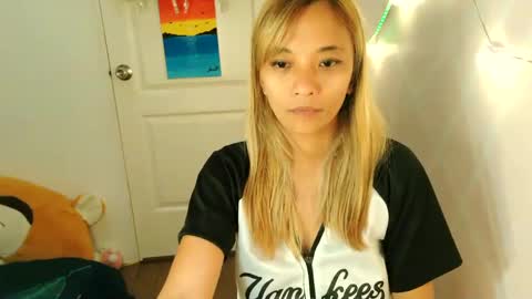 Snapshot of pinay_beauty14 chatting on 02-21-25, 06:40 pinay beauty14 online show from 02-21-25, 06:40