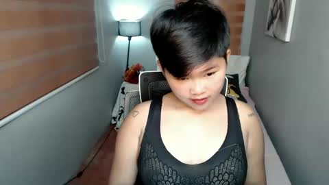 Lyn the Lesbian online show from 01-09-25, 06:38