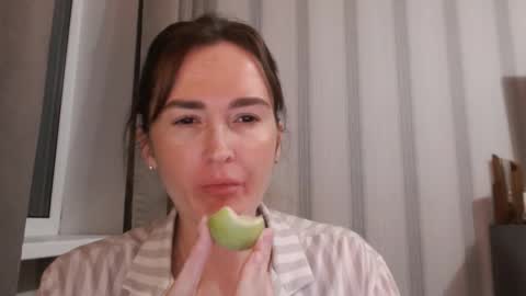       online show from 09-18-25, 07:05