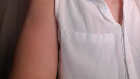       online show from 10-27-25, 06:28