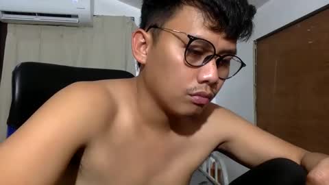 pingkoy0517 online show from 04-03-26, 11:08