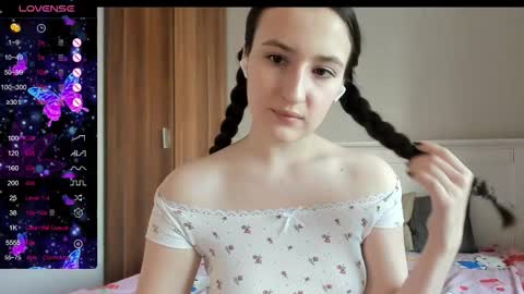 Snapshot of pingviluly chatting on 10-22-25, 06:24 pingviluly online show from 10-22-25, 06:24