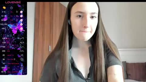 Snapshot of pingviluly chatting on 11-01-25, 06:26 pingviluly online show from 11-01-25, 06:26