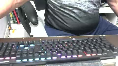 Snapshot of pinheiro86 chatting on 12-16-25, 02:27 pinheiro86 online show from 12-16-25, 02:27