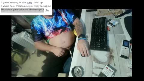 Snapshot of pini_z chatting on 01-18-25, 03:16 pini_z online show from 01-18-25, 03:16