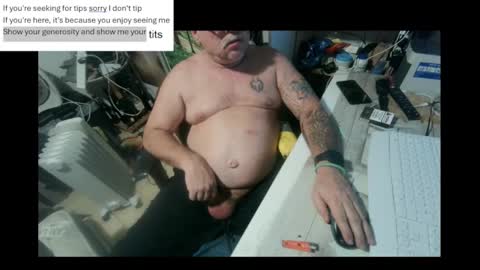 Snapshot of pini_z chatting on 01-19-25, 08:19 pini_z online show from 01-19-25, 08:19