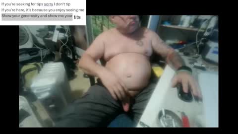 Snapshot of pini_z chatting on 01-23-25, 08:24 pini_z online show from 01-23-25, 08:24