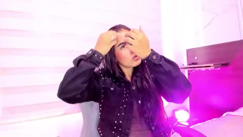 pink_as online show from 10-01-25, 01:39