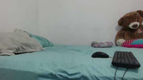 Snapshot of pink_love_25 chatting on 11-12-25, 11:54 pink_love_25 online show from 11-12-25, 11:54