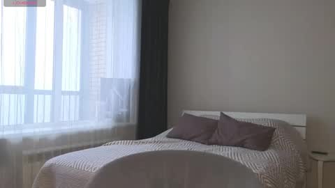   online show from 02-12-25, 03:07