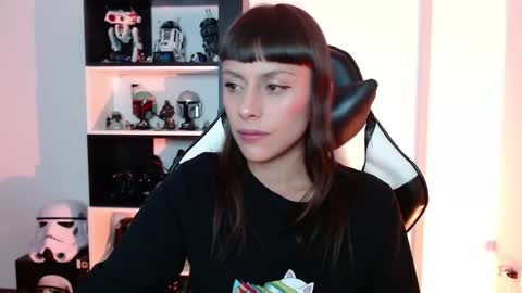 Emily online show from 09-11-25, 01:06