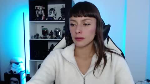 Emily online show from 09-18-25, 09:28