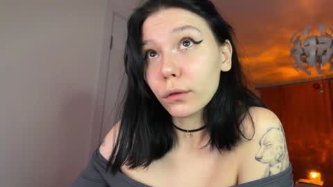 pinkdollylovv online show from 01-04-25, 06:40