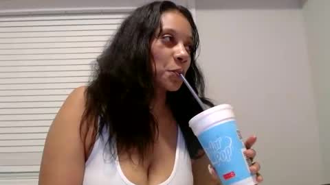 Snapshot of pinkmonae chatting on 12-28-24, 11:59 pinksugar online show from 12-28-24, 11:59