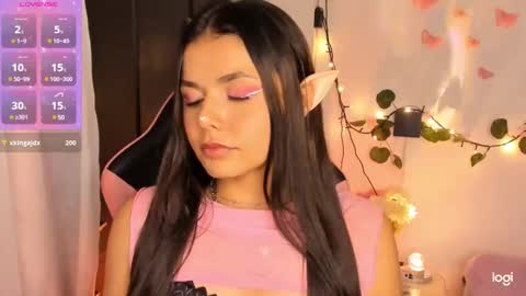 Snapshot of pinkpantherr_ chatting on 12-06-24, 10:19 Sarah .. online show from 12-06-24, 10:19