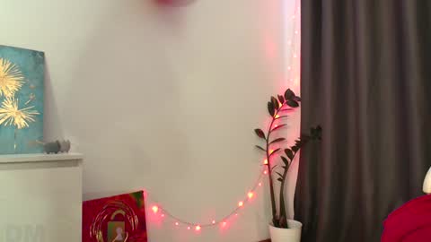 Perlita online show from 12-22-24, 08:36