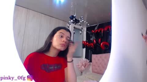 pinky_f00x online show from 10-29-25, 08:54