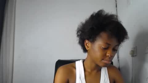 Snapshot of pinky_pussy68635 chatting on 11-16-25, 10:04 Arena online show from 11-16-25, 10:04