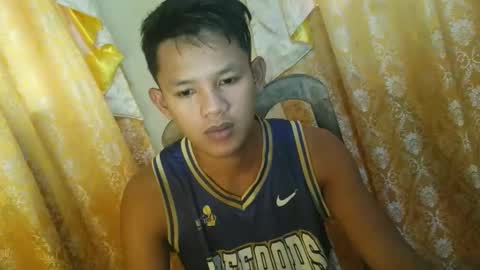 Snapshot of pinoydaks2xxx chatting on 01-07-26, 07:00 ROY and ASHLEY online show from 01-07-26, 07:00