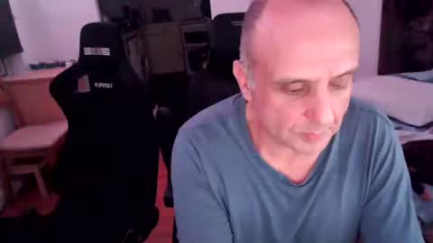 Snapshot of pip10 chatting on 10-03-25, 03:03 pip10 online show from 10-03-25, 03:03