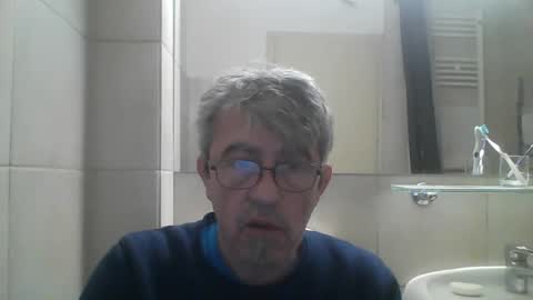 pipi2704 online show from 12-29-24, 08:00