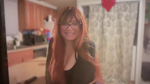 Snapshot of pirdybirdyxo chatting on 02-09-25, 12:06 pirdybirdyxo online show from 02-09-25, 12:06