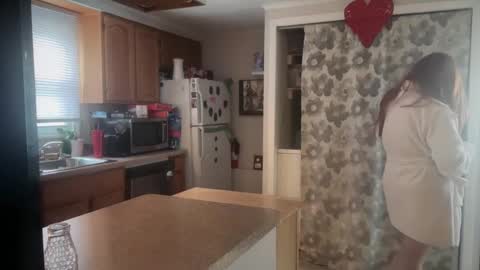 Snapshot of pirdybirdyxo chatting on 02-12-25, 01:16 pirdybirdyxo online show from 02-12-25, 01:16