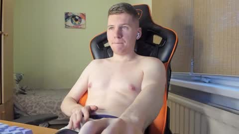 Pierre online show from 12-20-24, 08:06