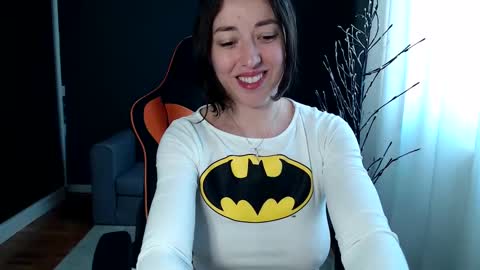 piscesgirl06 online show from 02-04-25, 06:25