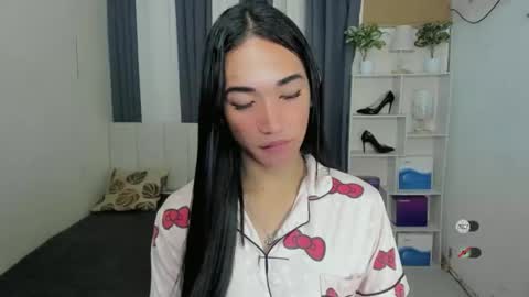 pixiedoll_ online show from 02-07-26, 06:33