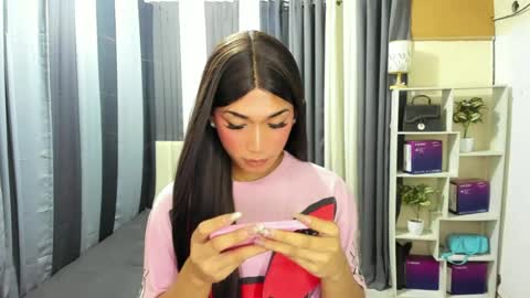Snapshot of pixiedoll_ chatting on 06-29-26, 10:15 pixiedoll_ online show from 06-29-26, 10:15