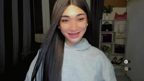 Snapshot of pixiedoll_ chatting on 07-31-26, 02:38 pixiedoll_ online show from 07-31-26, 02:38