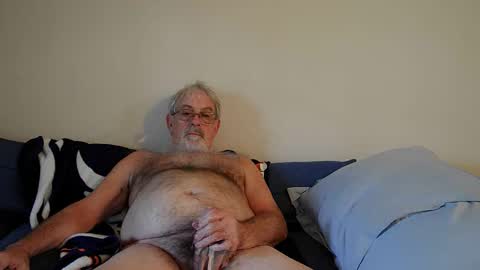 Snapshot of pjdaddjo775 chatting on 09-18-25, 09:28 pjdaddjo775 online show from 09-18-25, 09:28