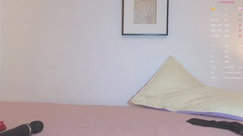 Angie Henao online show from 01-03-25, 08:22