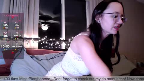 Plantbabeee online show from 12-11-24, 04:07