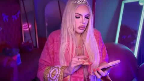 Dumb bimbo fuck doll online show from 01-18-26, 01:09