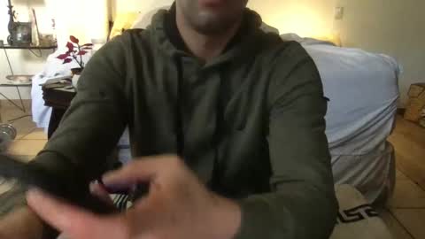 Snapshot of playballa chatting on 12-29-24, 08:37 playballa online show from 12-29-24, 08:37