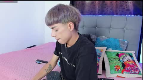 playboy_bunnyy online show from 10-20-25, 08:53