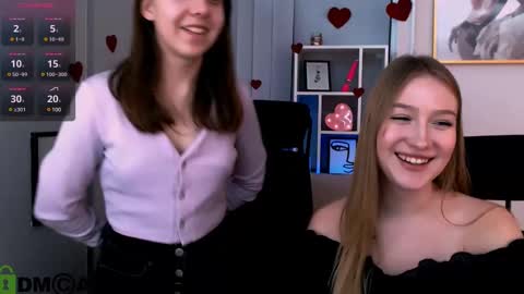 Snapshot of playful_sophie chatting on 02-28-25, 04:31 Sophie online show from 02-28-25, 04:31